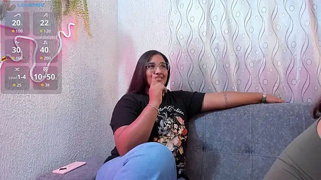 Snapshot of samanthaeliott22 chatting on November 13, 2025, 1:04 am samanthaeliott22 online show from November 13, 2025, 1:04 am