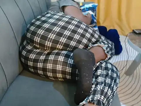 leslysexygirl online show from September 9, 2025, 5:07 am