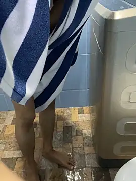 Snapshot of zeck80 chatting on October 4, 2025, 1:47 am zeck80 online show from October 4, 2025, 1:47 am