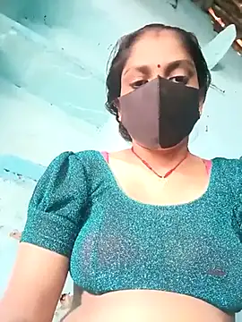 Snapshot of haymona chatting on March 12, 2025, 11:09 am haymona online show from March 12, 2025, 11:09 am