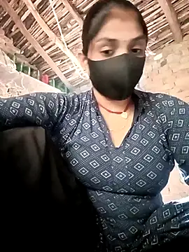 Snapshot of haymona chatting on October 28, 2025, 6:28 am haymona online show from October 28, 2025, 6:28 am