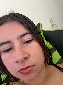 Mia foxx  online show from February 2, 2025, 9:34 pm