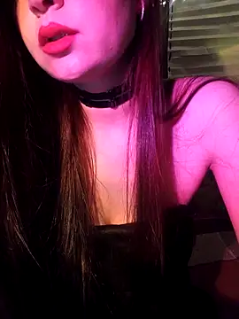 Greta Erin online show from April 6, 2026, 10:33 pm