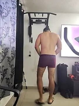 Snapshot of LatinMar chatting on October 29, 2025, 12:29 pm LatinMar online show from October 29, 2025, 12:29 pm