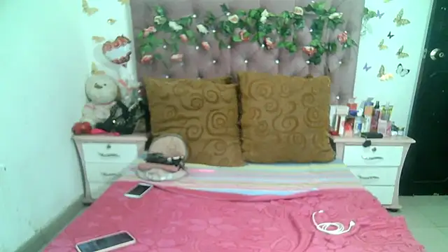 ValeriaTsx online show from October 19, 2025, 1:45 pm