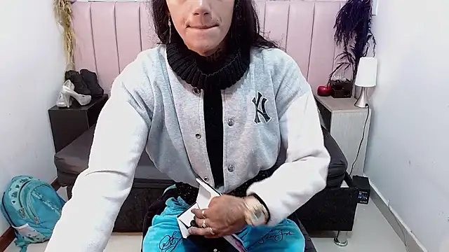 camilawilliams707rs online show from January 14, 2026, 7:19 pm