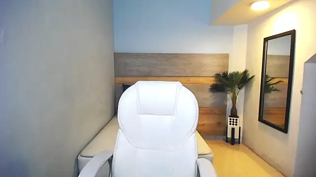 Snapshot of liseth_fox chatting on December 19, 2024, 7:40 pm liseth fox online show from December 19, 2024, 7:40 pm