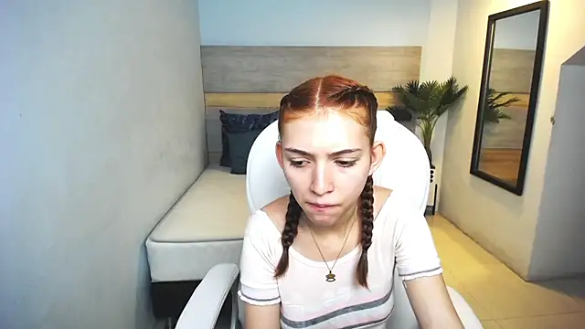 Snapshot of liseth_fox chatting on December 24, 2024, 6:17 pm liseth fox online show from December 24, 2024, 6:17 pm