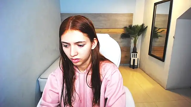 Snapshot of liseth_fox chatting on December 27, 2024, 12:34 pm liseth fox online show from December 27, 2024, 12:34 pm