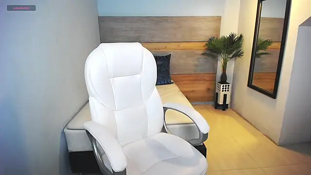 Snapshot of liseth_fox chatting on February 4, 2025, 7:22 pm liseth fox online show from February 4, 2025, 7:22 pm