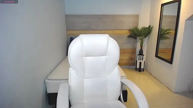 Snapshot of liseth_fox chatting on February 20, 2025, 7:41 pm liseth fox online show from February 20, 2025, 7:41 pm