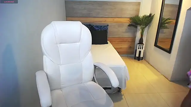 Snapshot of liseth_fox chatting on February 28, 2025, 2:09 am liseth fox online show from February 28, 2025, 2:09 am