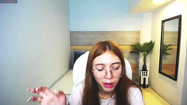 Snapshot of liseth_fox chatting on March 14, 2025, 7:55 pm liseth fox online show from March 14, 2025, 7:55 pm