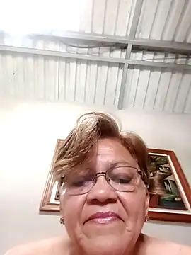 Snapshot of Madrastrahot69 chatting on November 7, 2025, 3:34 pm Madrastrahot69 online show from November 7, 2025, 3:34 pm