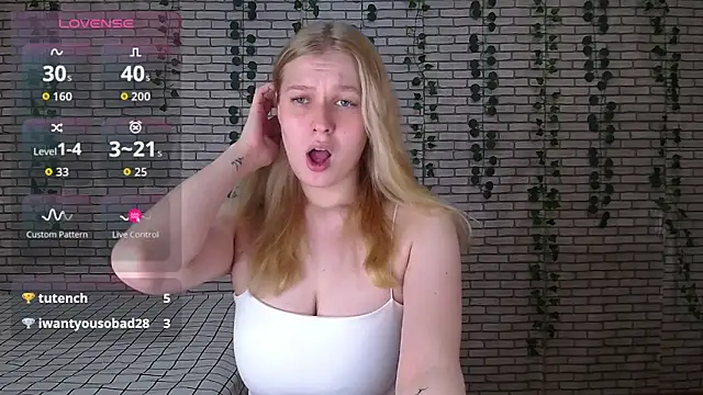 EmiliaDuchess online show from September 10, 2025, 9:09 am