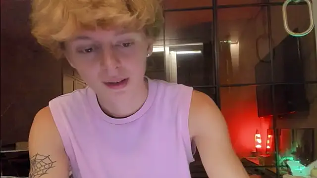 agelandreww online show from May 15, 2026, 7:43 pm
