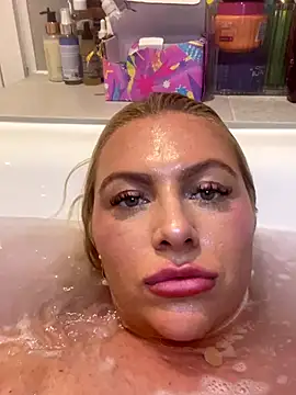 Arabellalee23 online show from January 6, 2026, 8:45 pm