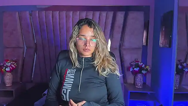 Olivia Fox69 online show from January 21, 2025, 2:22 am