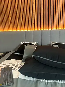 Snapshot of EmiilyAdams_ chatting on October 20, 2025, 10:21 pm EmiilyAdams online show from October 20, 2025, 10:21 pm