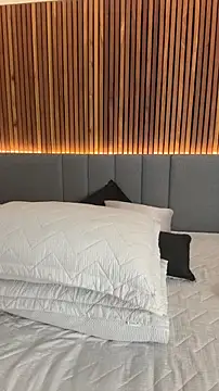 EmiilyAdams  online show from March 13, 2026, 9:54 pm