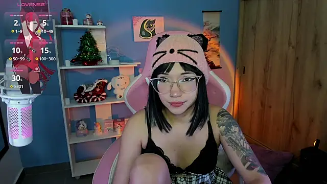 Snapshot of Artic_love chatting on January 9, 2025, 5:44 am Artic love online show from January 9, 2025, 5:44 am