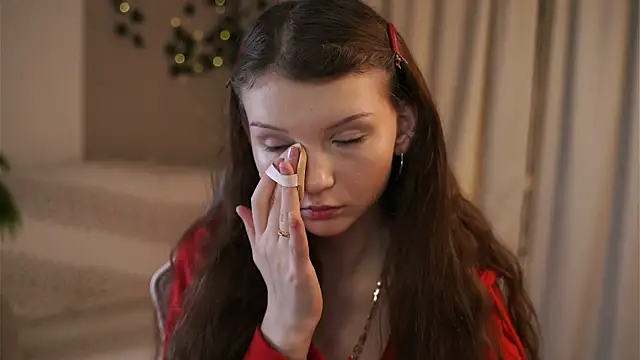 CindyGarrison online show from November 19, 2025, 10:54 pm