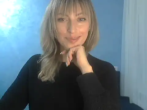 EffectMaya online show from December 3, 2024, 7:22 pm