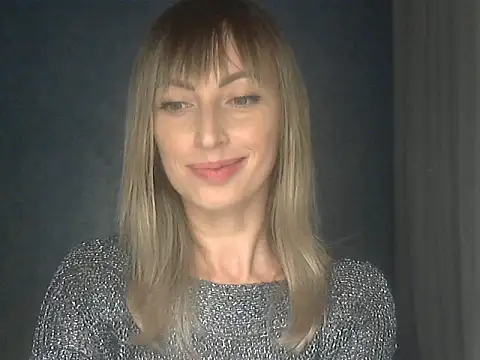 EffectMaya online show from October 7, 2025, 5:43 pm