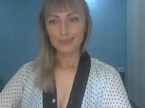 EffectMaya online show from October 24, 2025, 4:58 pm