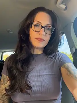 BeautifulMesss online show from October 7, 2025, 3:31 pm