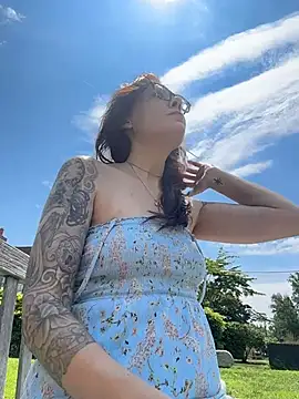 Snapshot of BeautifulMesss chatting on July 11, 2026, 4:10 pm BeautifulMesss online show from July 11, 2026, 4:10 pm