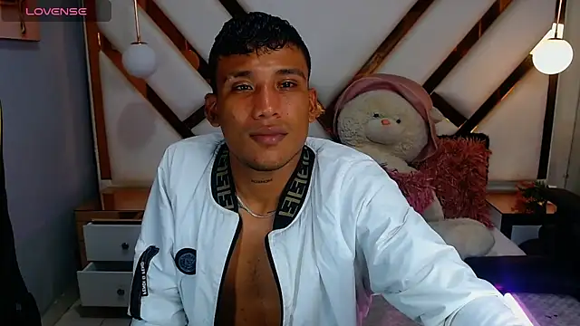 Snapshot of Backsex_boy chatting on March 12, 2025, 8:51 am Backsex boy online show from March 12, 2025, 8:51 am