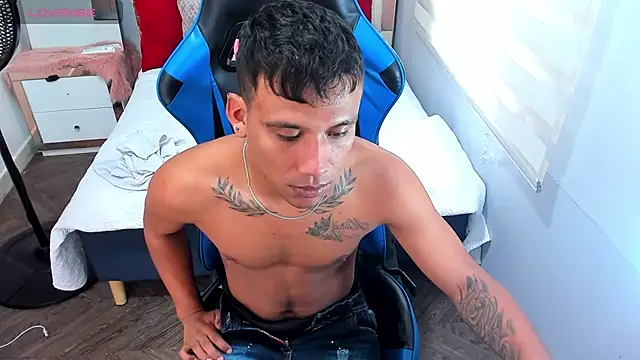 Snapshot of Backsex_boy chatting on October 13, 2025, 2:06 pm Backsex boy online show from October 13, 2025, 2:06 pm