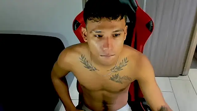 Snapshot of Backsex_boy chatting on February 5, 2026, 5:28 pm Backsex boy online show from February 5, 2026, 5:28 pm