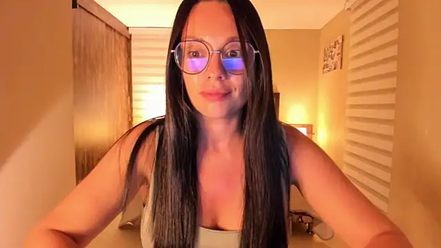 Snapshot of anabel_025 chatting on January 18, 2025, 11:44 pm anabel 025 online show from January 18, 2025, 11:44 pm
