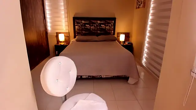 Snapshot of anabel_025 chatting on November 5, 2025, 6:19 pm anabel 025 online show from November 5, 2025, 6:19 pm