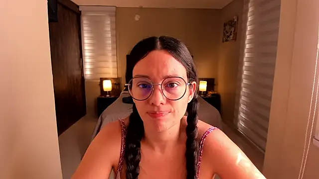 Snapshot of anabel_025 chatting on November 11, 2025, 2:28 pm anabel 025 online show from November 11, 2025, 2:28 pm