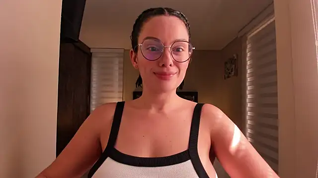 Snapshot of anabel_025 chatting on December 1, 2025, 3:50 pm anabel 025 online show from December 1, 2025, 3:50 pm