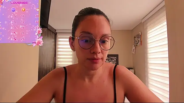 anabel 025 online show from May 30, 2026, 4:48 pm