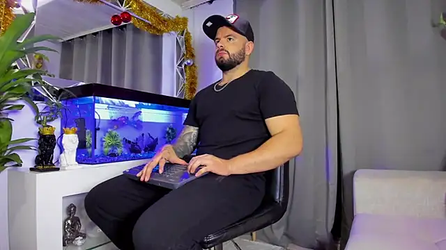 Johnnygrayson1 online show from December 2, 2024, 11:51 pm