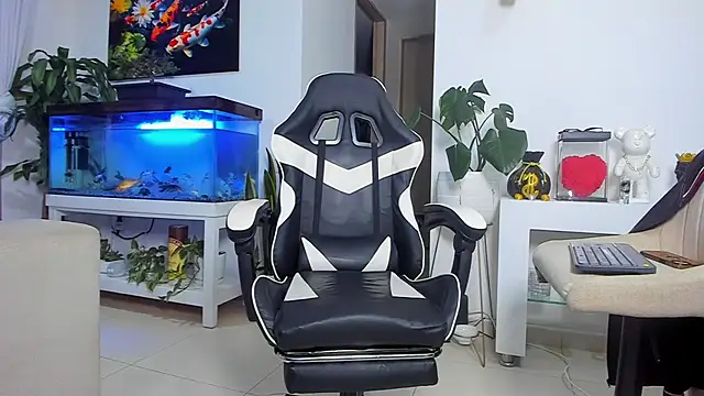 Johnnygrayson1 online show from October 13, 2025, 1:38 am