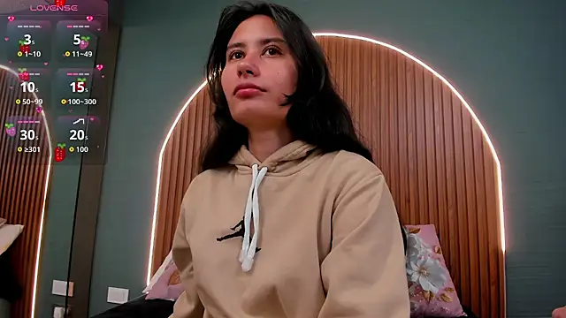 Snapshot of NayeCloud chatting on October 30, 2025, 4:03 am NayeCloud online show from October 30, 2025, 4:03 am