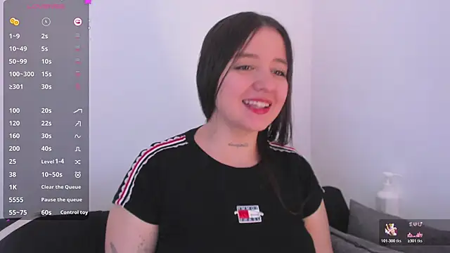Sabrina Lennox online show from June 15, 2026, 6:43 pm