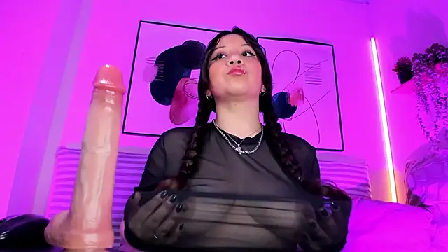 rose xd online show from January 17, 2025, 1:04 am