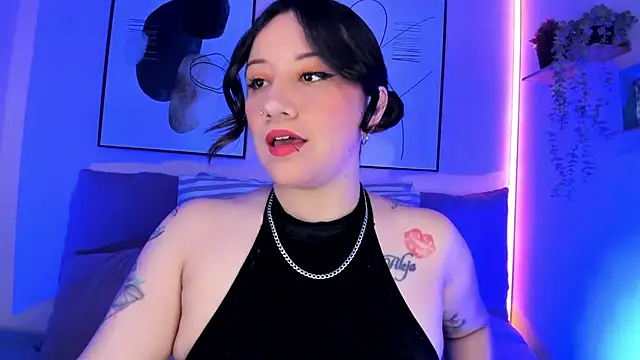 rose xd online show from February 3, 2025, 10:32 pm