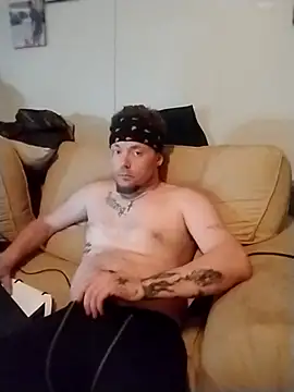 Snapshot of dadyyD95 chatting on March 27, 2026, 6:08 am dadyyD95 online show from March 27, 2026, 6:08 am