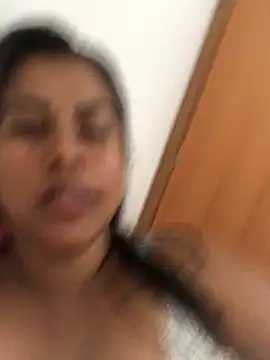 Snapshot of lollitta-33677 chatting on January 2, 2025, 10:01 pm lollitta-33677 online show from January 2, 2025, 10:01 pm