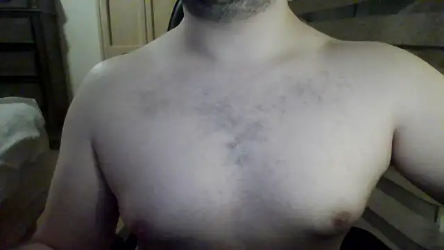 Snapshot of Himbo_fox chatting on October 18, 2025, 6:48 am Himbo fox online show from October 18, 2025, 6:48 am