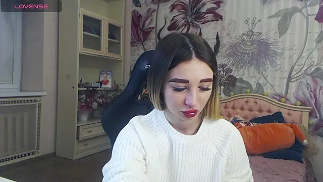Viky Love  online show from December 15, 2024, 5:13 am