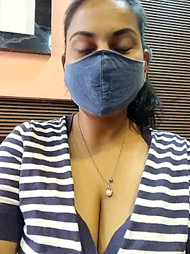 HaaniKaur online show from January 16, 2025, 8:00 am